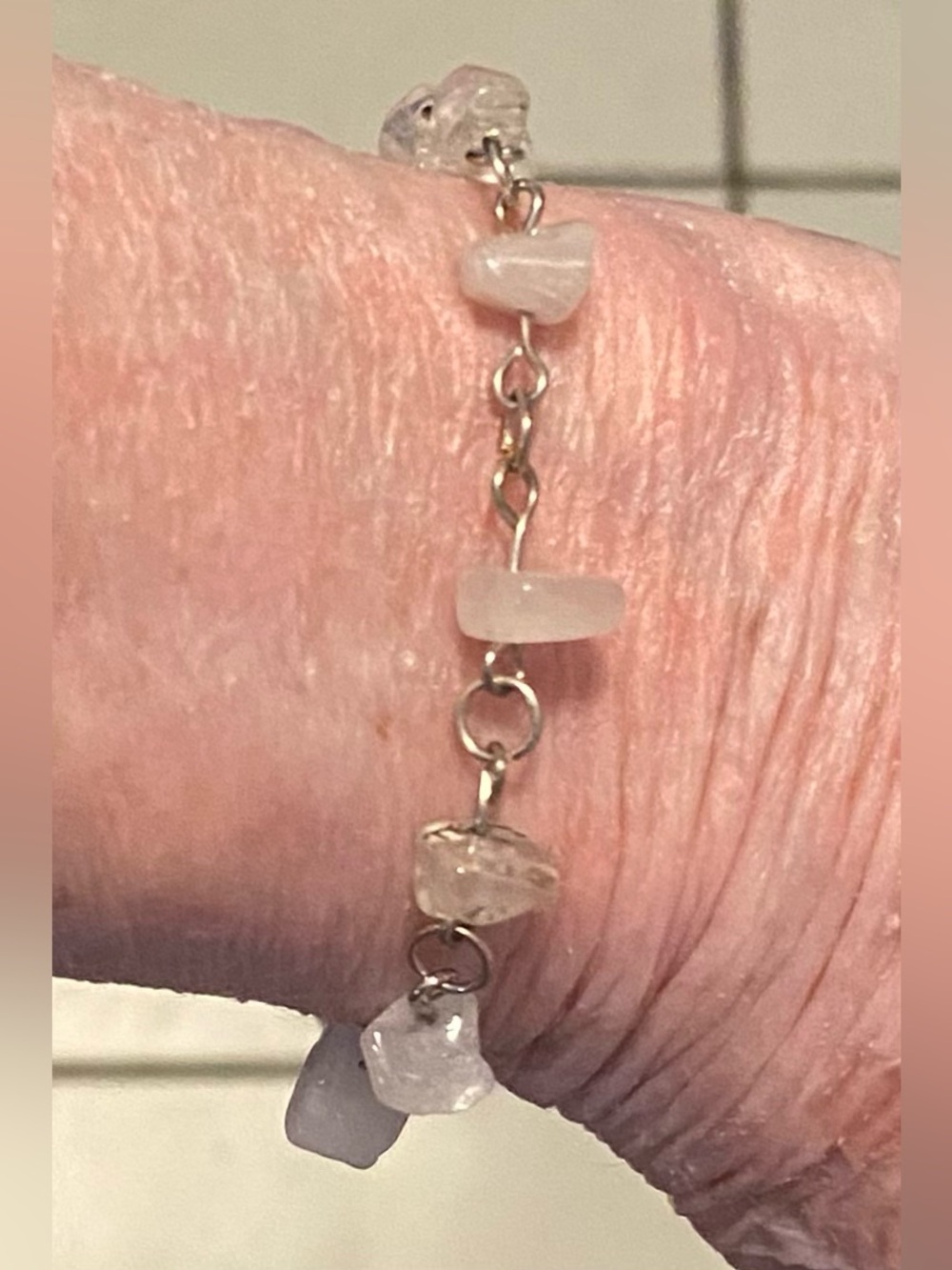 Handcrafted crystal chip bracelets - Picture 4 of 4